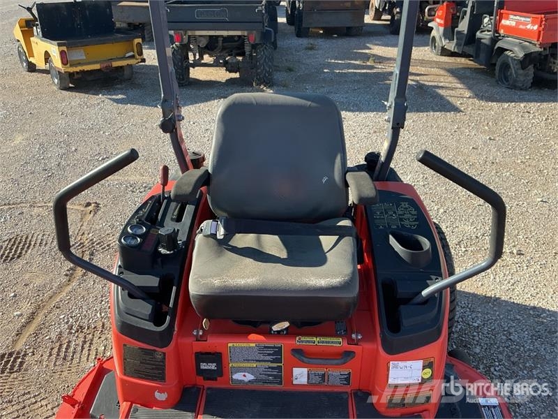 Kubota ZD323 Traktorske kosilice
