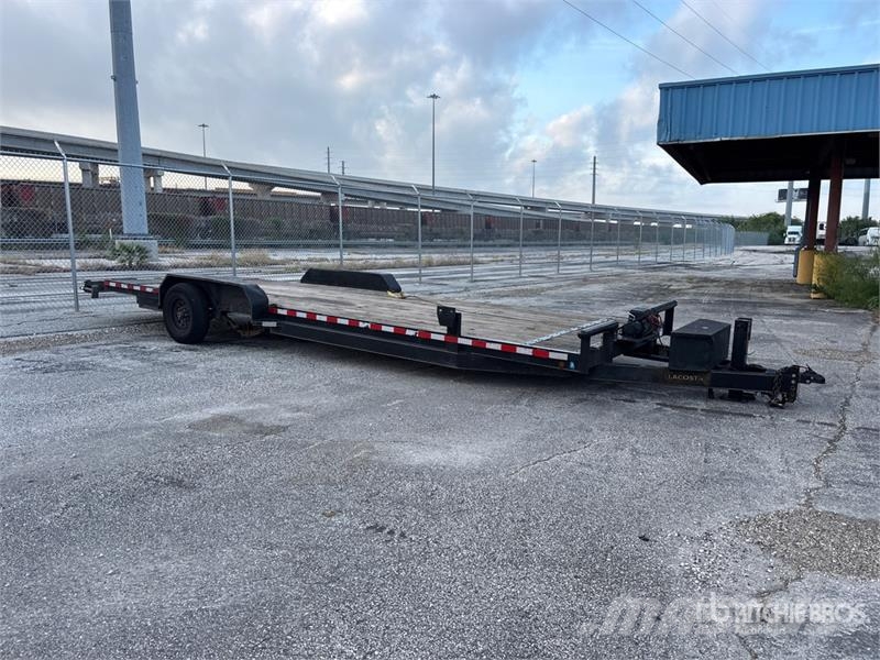  Lacosta 26 ft T/A Utility Trailer Altri rimorchi