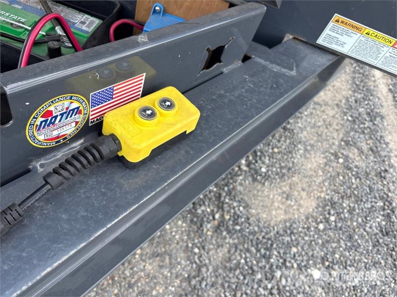 Lamar 16 ft T/A Dump Utility Trailer Remorque benne