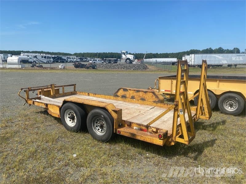 Lamar 16 ft T/A Equipment Trailer Прицепы-Автовозы
