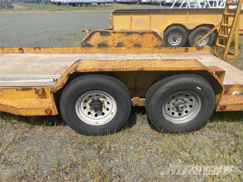 Lamar 16 ft T/A Equipment Trailer Прицепы-Автовозы