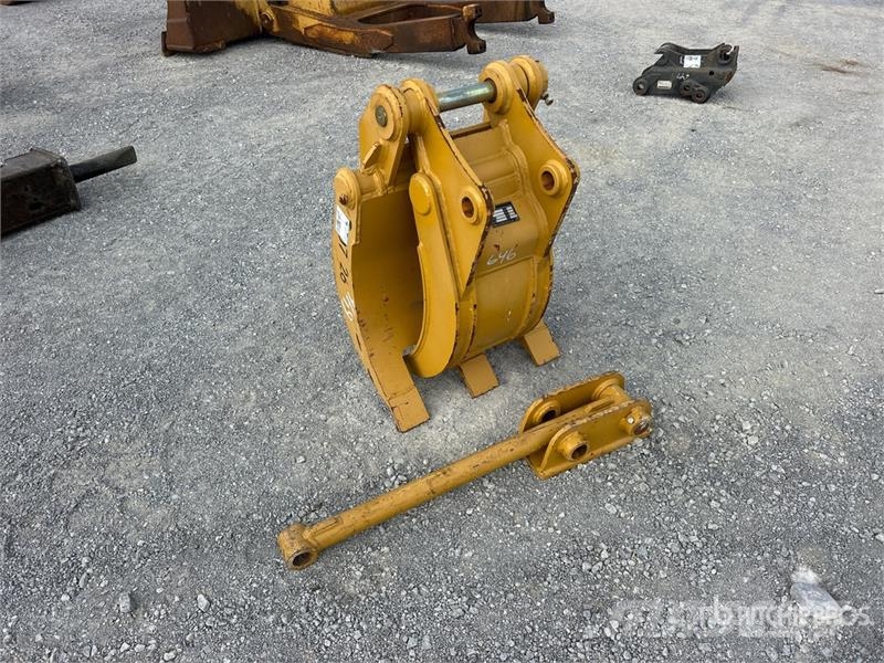 Land Hero 26 in Excavator Grapple - Fits Cat 307 Grabeži