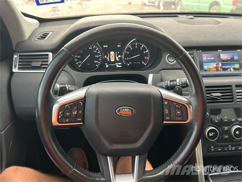 Land Rover Discovery Sport AWD SUV Automašīnas