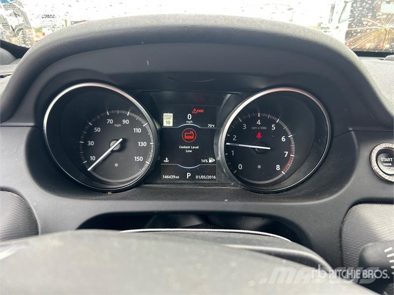 Land Rover Discovery Sport Sport AWD SUV سيارات