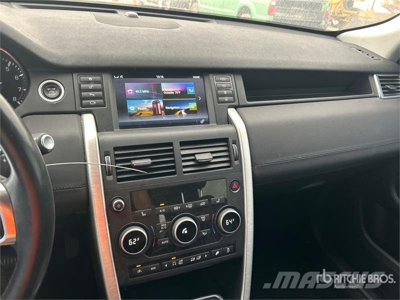Land Rover Discovery Sport AWD SUV Automašīnas