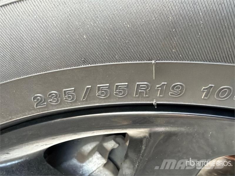 Land Rover Discovery Sport HSE LUX Sport AWD SUV 汽车