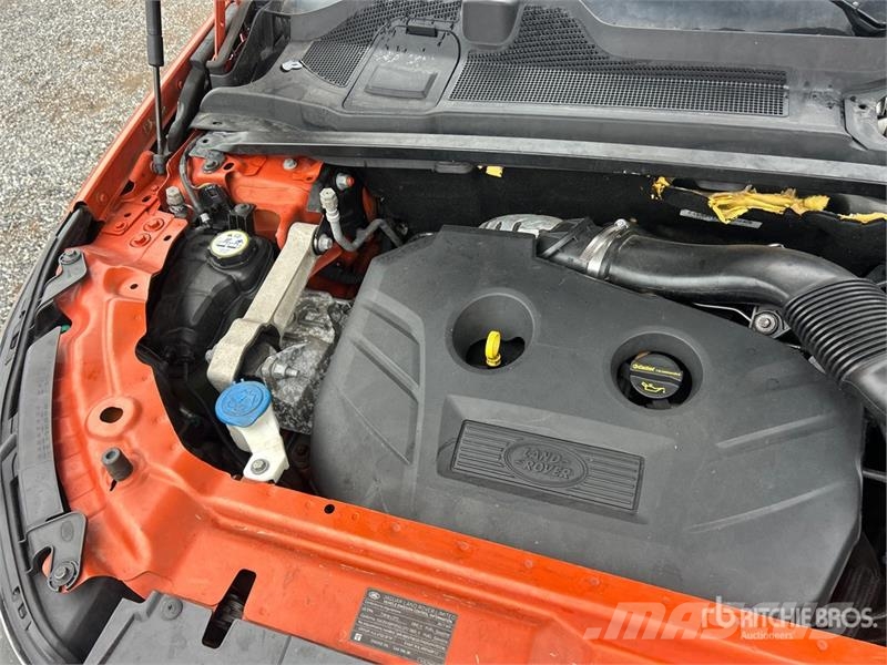 Land Rover Discovery Sport Sport AWD SUV سيارات