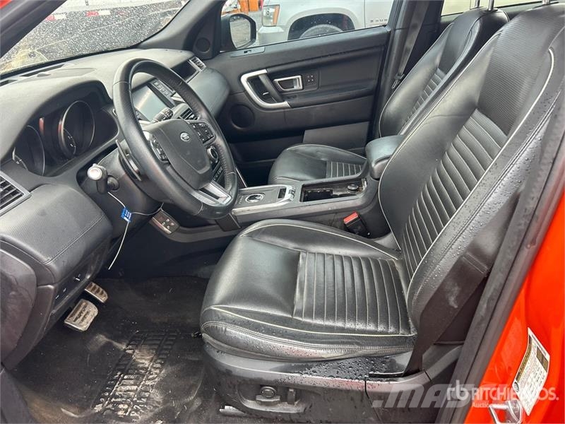 Land Rover Discovery Sport Sport AWD SUV سيارات