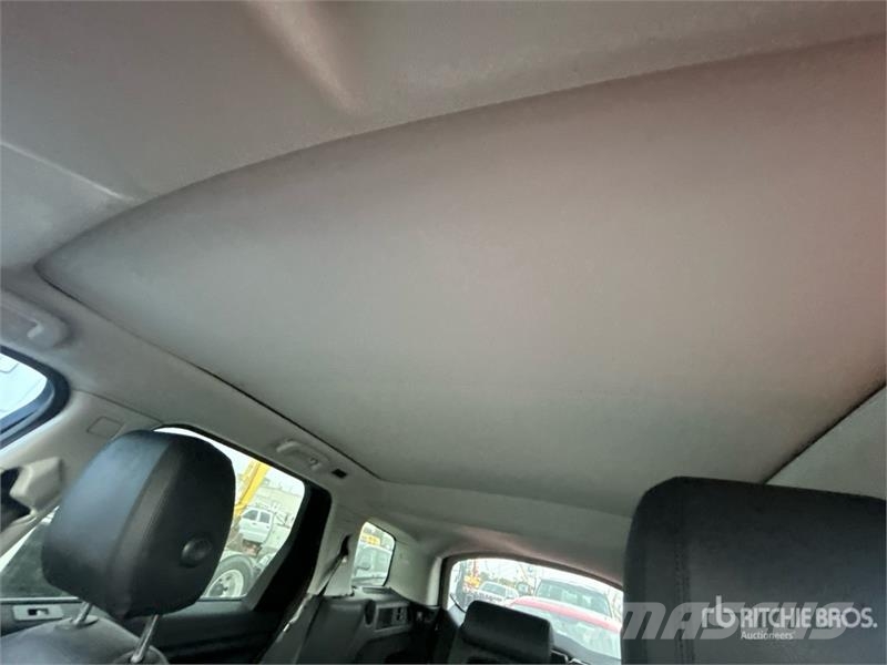 Land Rover Discovery Sport AWD SUV Automašīnas