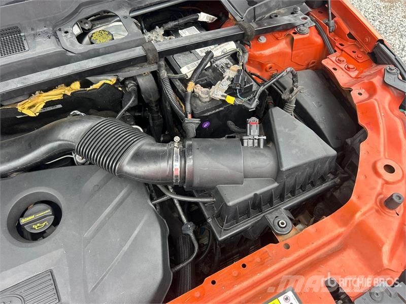 Land Rover Discovery Sport Sport AWD SUV سيارات