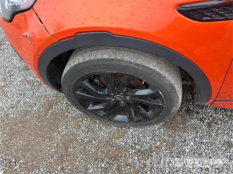 Land Rover Discovery Sport Sport AWD SUV سيارات