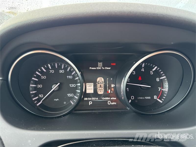 Land Rover Discovery Sport 2WD SUV Biler
