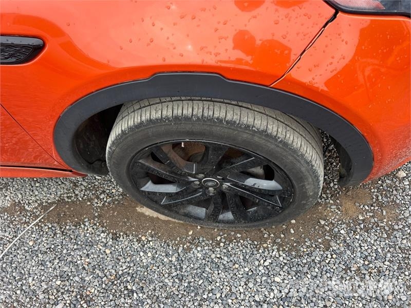 Land Rover Discovery Sport Sport AWD SUV سيارات