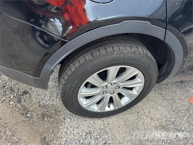 Land Rover Discovery Sport SE AWD SUV Cars