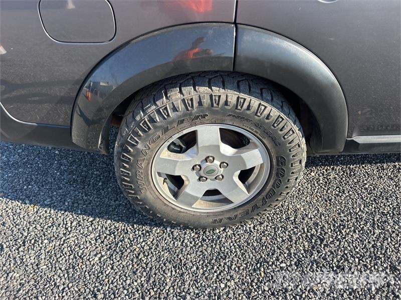Land Rover LR3 Avtomobili