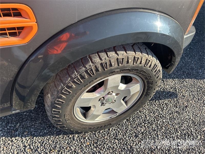 Land Rover LR3 Avtomobili