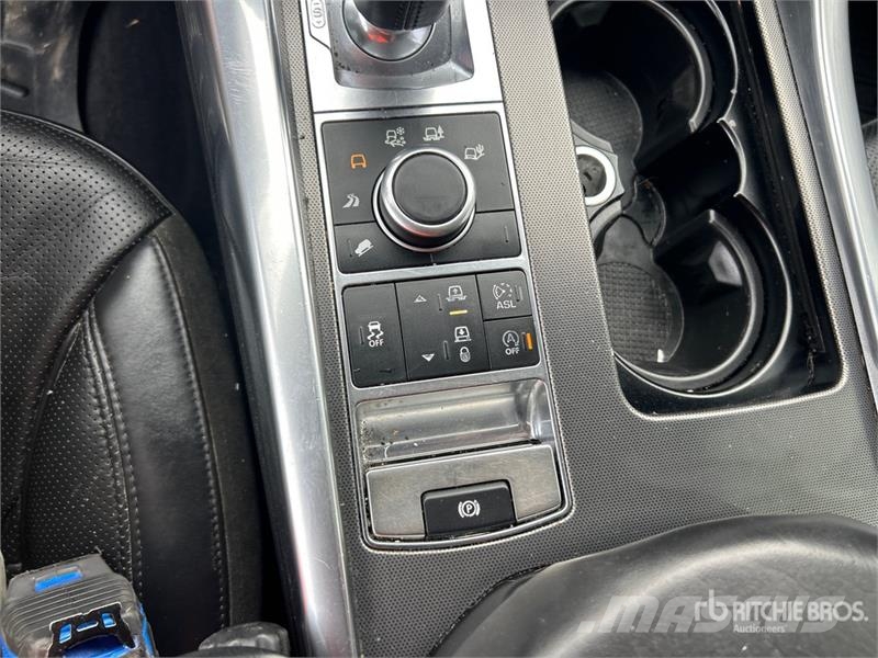 Land Rover Range Rover 4WD SUV سيارات