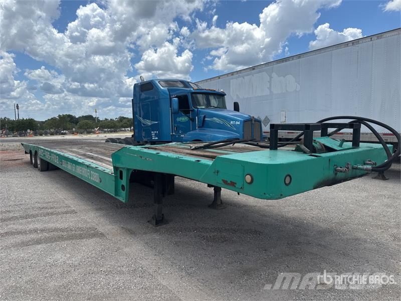 Landoll 48 ft T/A Sliding Axle Trailer Zemie treileri