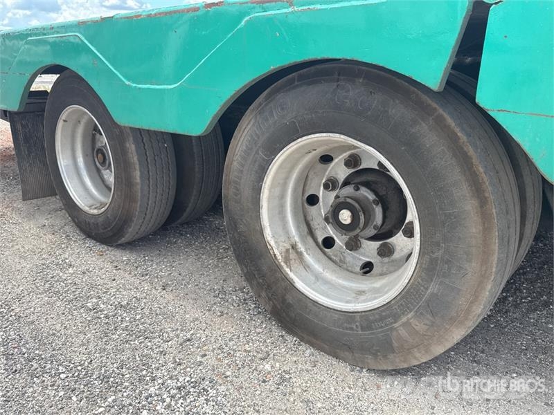 Landoll 48 ft T/A Sliding Axle Trailer Przyczepy niskopodłogowe