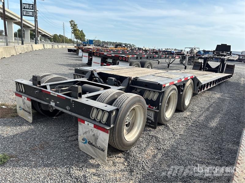 Landoll 835 Tri/A Removable Gooseneck Lowboy Trailer 低架裝載車