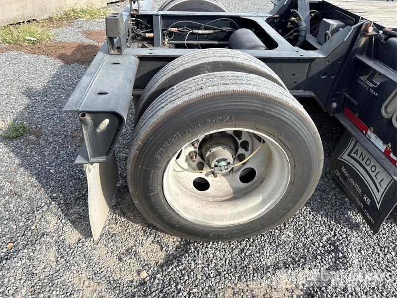 Landoll 835 Tri/A Removable Gooseneck Lowboy Trailer 低架裝載車