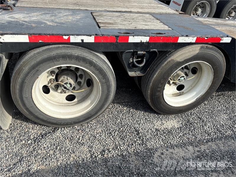 Landoll 835 Tri/A Removable Gooseneck Lowboy Trailer 低架裝載車
