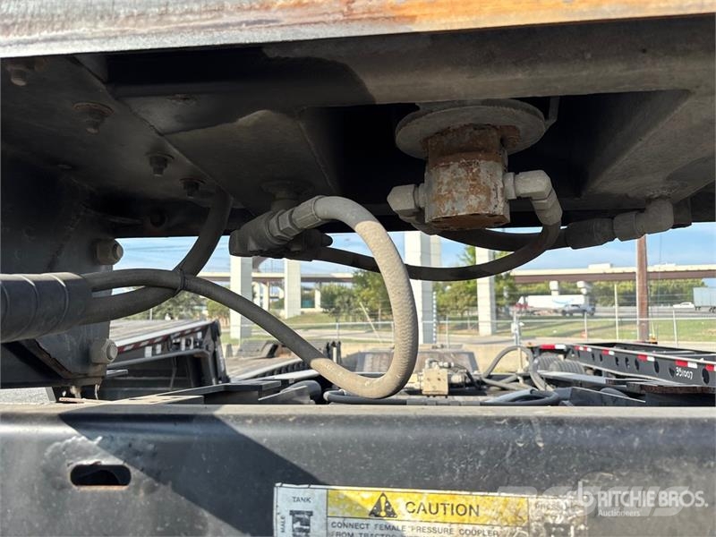Landoll 835 Tri/A Removable Gooseneck Lowboy Trailer 低架裝載車