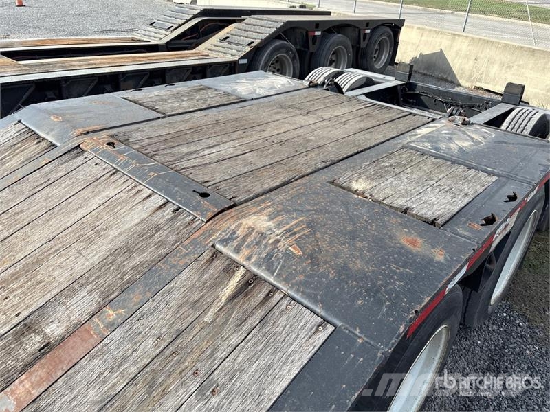 Landoll 835 Tri/A Removable Gooseneck Lowboy Trailer 低架裝載車