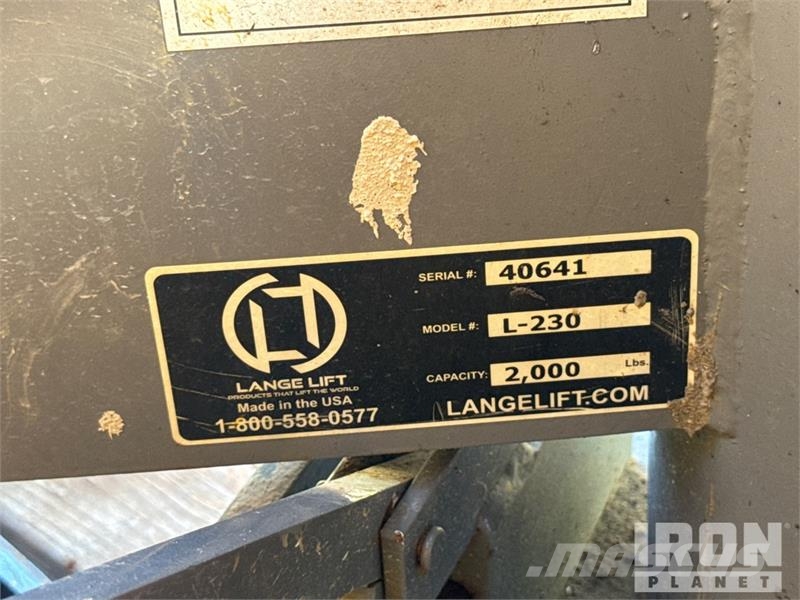 Lange lift lift hyd lift table 2100 lbs capacity Хидравлични