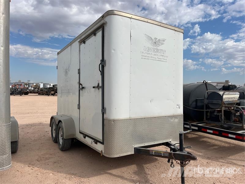  Lark 12 ft S/A Enclosed Trailer Furgons