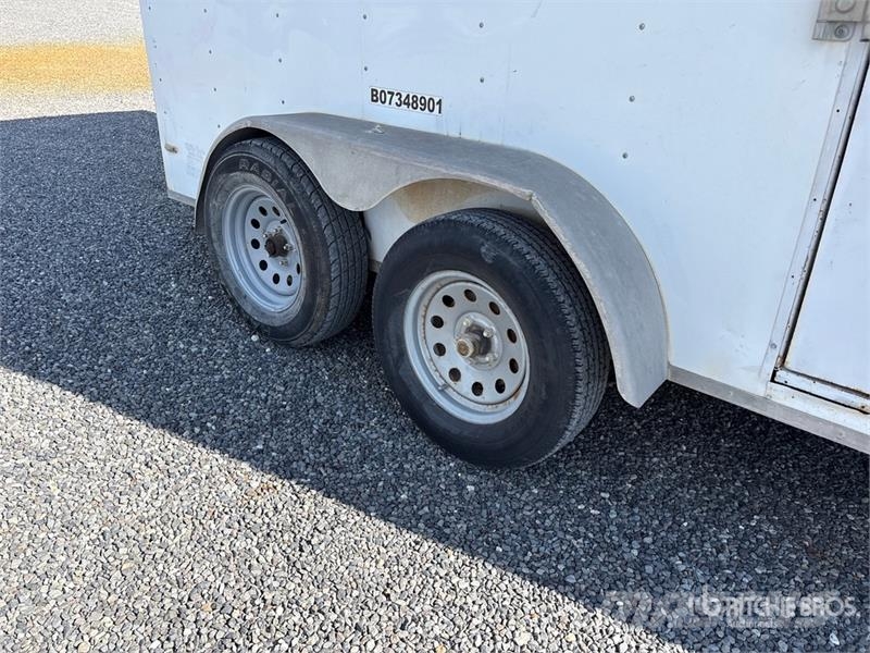 Lark VT712TA 12 ft T/A Enclosed Trailer 箱體拖車