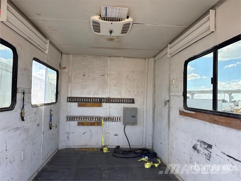 Lark VT712TA 12 ft T/A Enclosed Trailer 箱體拖車