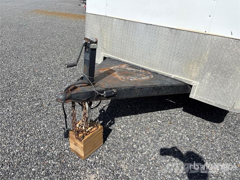 Lark VT712TA 12 ft T/A Enclosed Trailer 箱體拖車