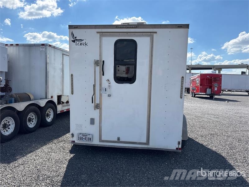 Lark VT712TA 12 ft T/A Enclosed Trailer 箱體拖車