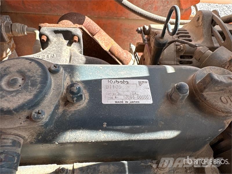Lay-Mor SM300 路面清掃機