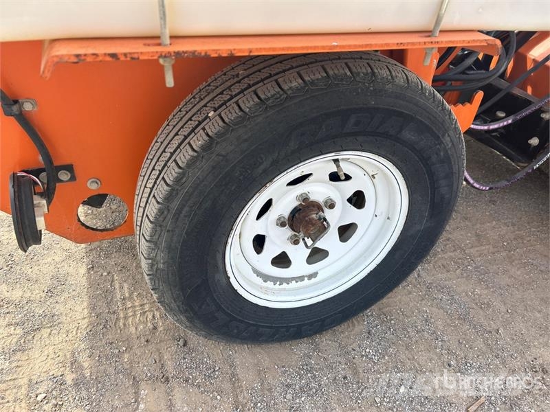 Lay-Mor SM300 路面清掃機
