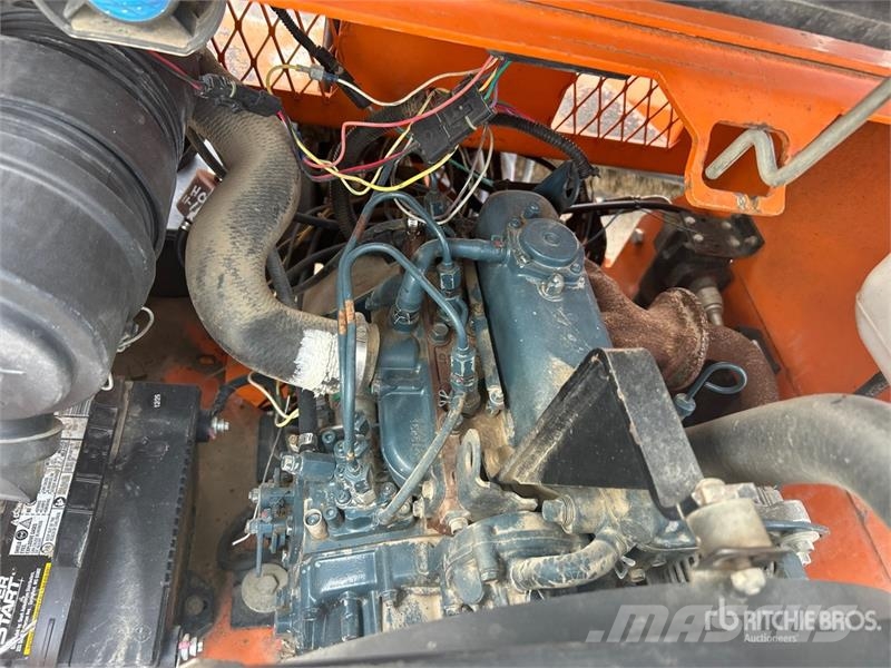 Lay-Mor SM300 路面清掃機