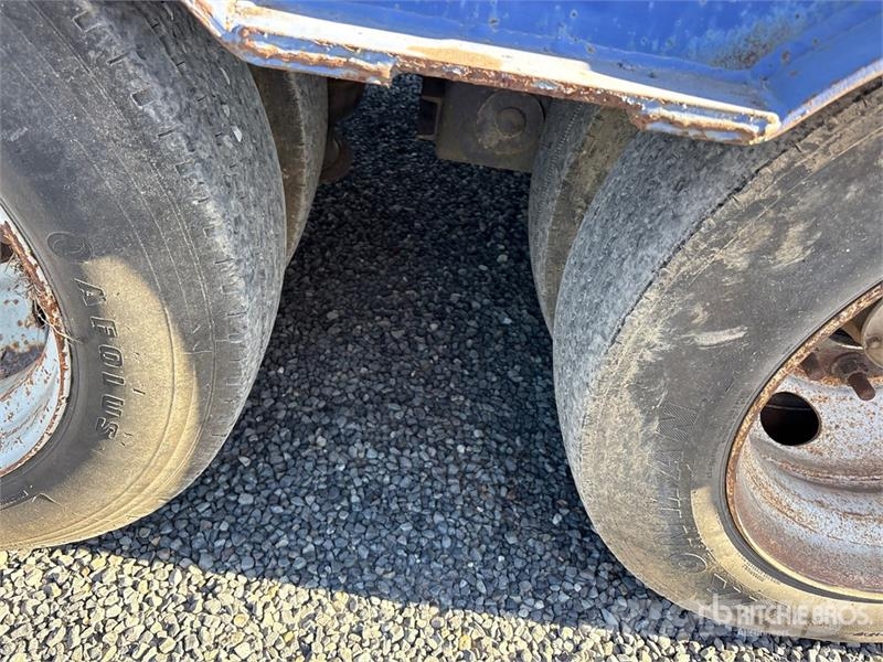 Ledwell 48 ft T/A Hydraulic Tail Trailer Low loaders