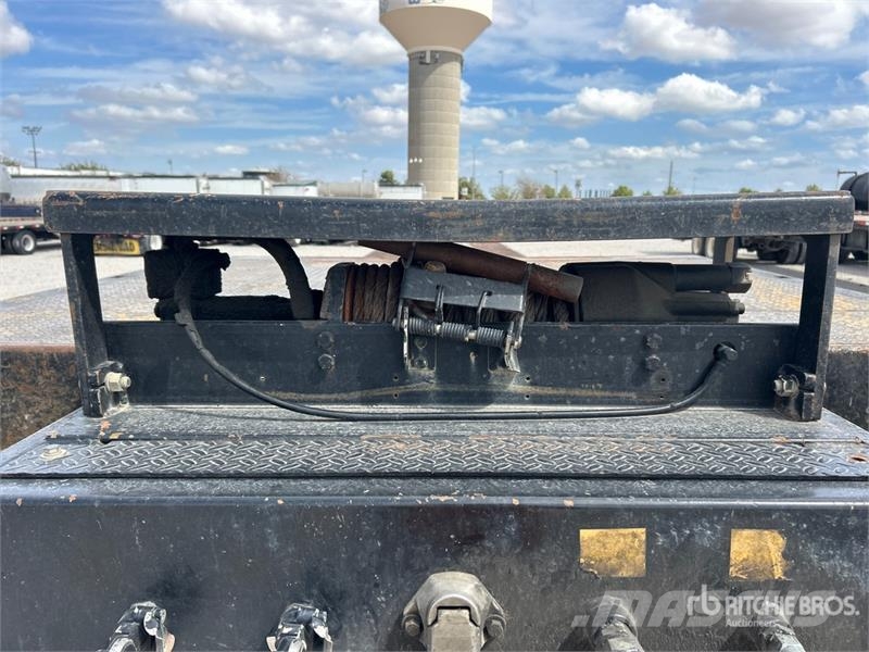 Ledwell LW48-HT3-10-PB 48 ft Tri/A Hydraulic Tail Trailer Низкорамные прицепы