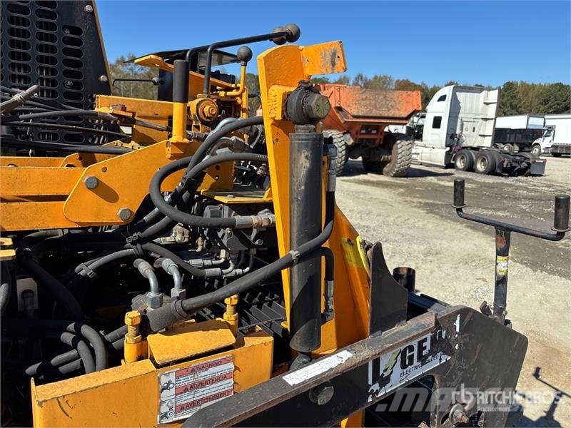LeeBoy 8500C Track Asphalt Paver Asfalto klotuvai