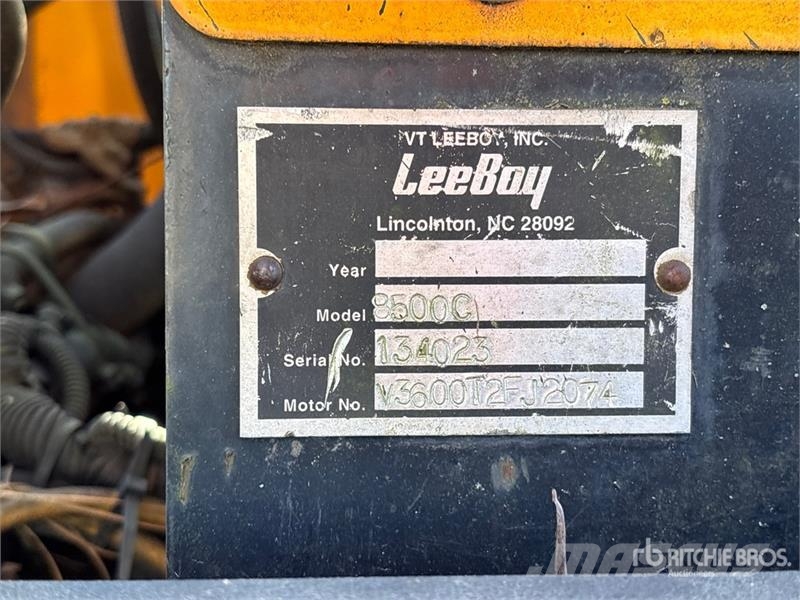 LeeBoy 8500C Track Asphalt Paver Asfalto klotuvai