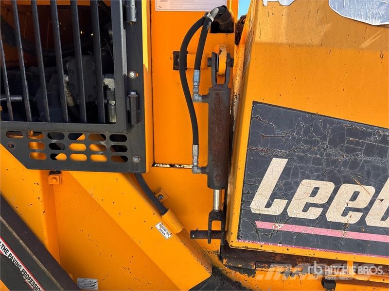 LeeBoy 8500C Track Asphalt Paver Asfalto klotuvai