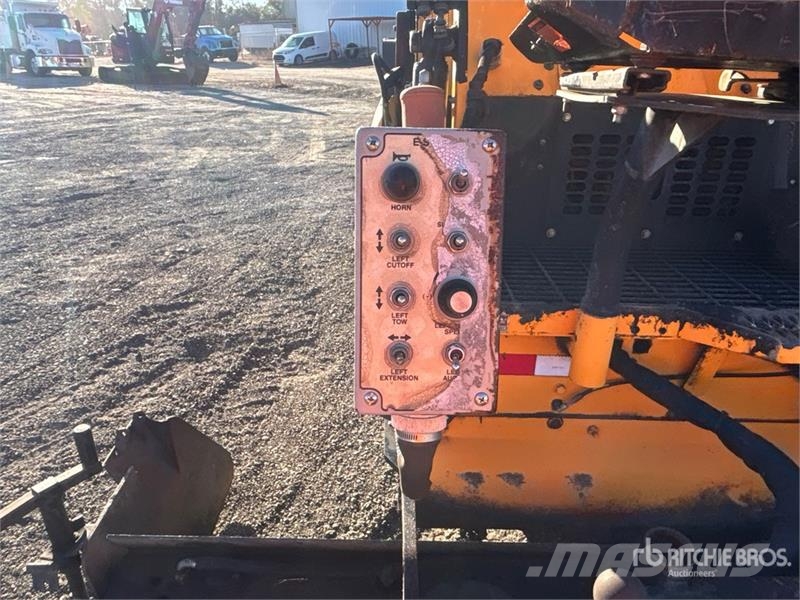 LeeBoy 8520B Track Asphalt Paver アスファルトフィニッシャ