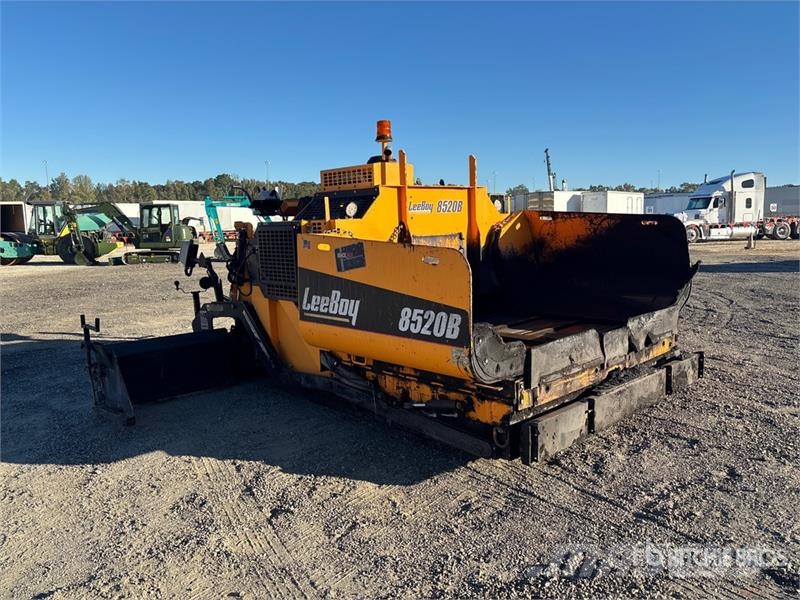 LeeBoy 8520B Track Asphalt Paver アスファルトフィニッシャ
