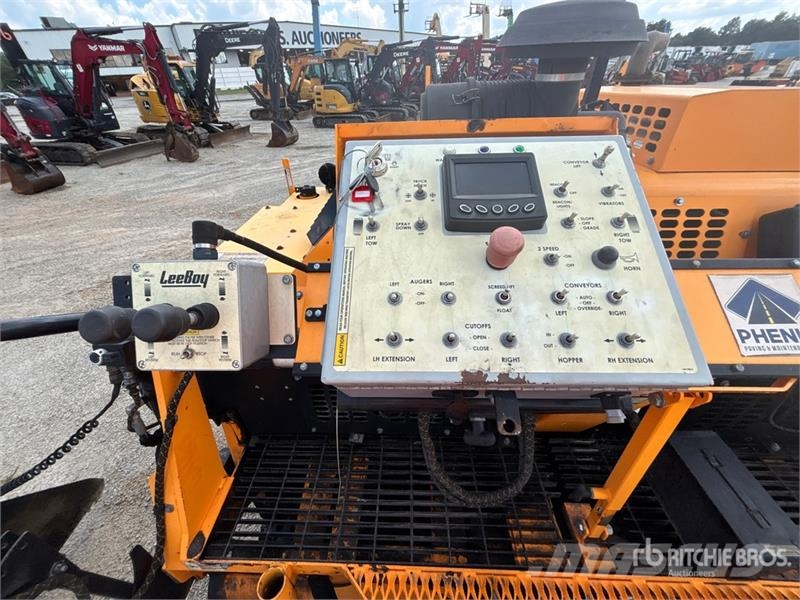 LeeBoy 8520B Track Asphalt Paver Asfalt sericiler