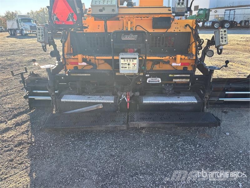 LeeBoy 8520B Track Asphalt Paver アスファルトフィニッシャ
