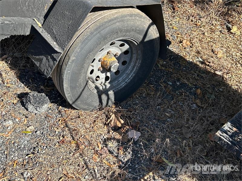 LeeBoy Towable Asphalt Sealcoating Trailer Tilbehør til asfaltmaskiner