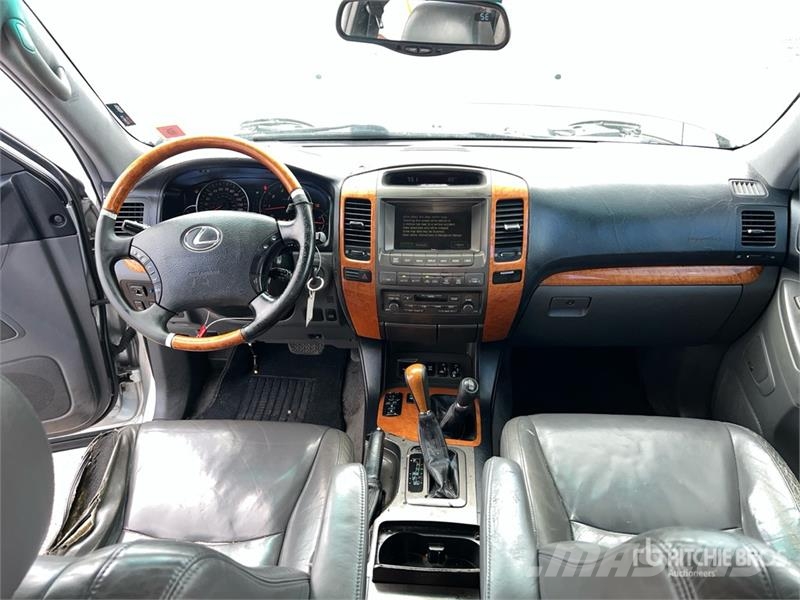 Lexus GX470 Kistehergépjárművek