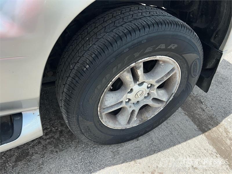 Lexus GX470 Kistehergépjárművek