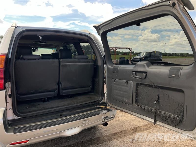 Lexus GX470 Kistehergépjárművek
